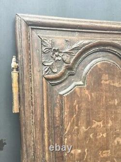 133 x 163 cm Ancienne paire de porte d'armoire en chêne XIXème