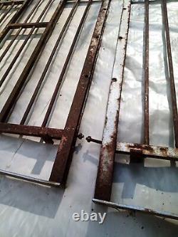 151 x 45 cm Paire d'anciennes grilles décoratives art deco, en metal