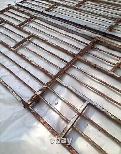 151 x 45 cm Paire d'anciennes grilles décoratives art deco, en metal