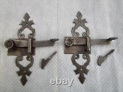 2 Targettes ressorts fer forgé mentonnets fenêtres ancienne Ht 17,8 cm