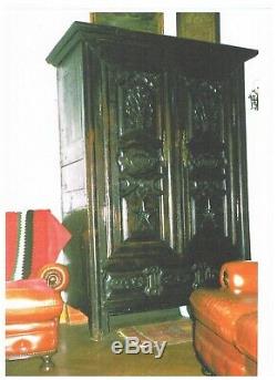 2 portes très sculptées d' armoire authentique Louis XIV