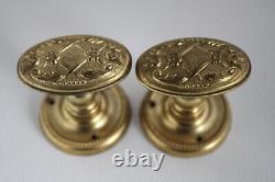 2 splendides poingées de porte anciennes en laiton avec motif''England'