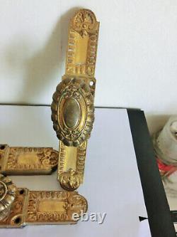 3 Anciennes Poignees De Porte Ou De Fenetre En Bronze Avec Leur Support