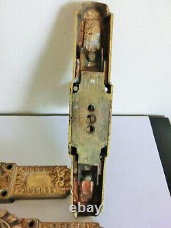 3 Anciennes Poignees De Porte Ou De Fenetre En Bronze Avec Leur Support