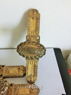3 Anciennes Poignees De Porte Ou De Fenetre En Bronze Avec Leur Support