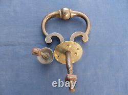 Ancien Anneau heurtoir Marteau de Porte d'entrée Largeur 12,2 cm