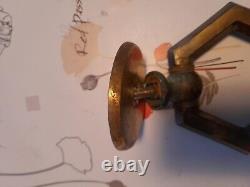 Ancien gros heurtoir de porte poignée de porte à clenche en BRONZE poids 985 g