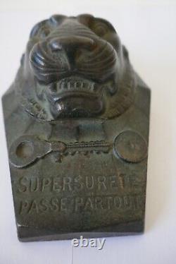 Ancien presse papier bronze publicitaire Bricard serrure clé cadenas coffre fort