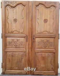 Ancienne Paire De Portes D'armoire En Noyer (maringues) 2