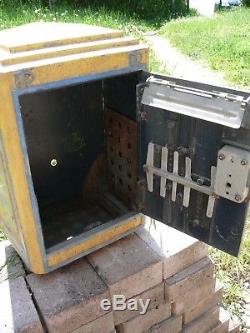 Ancienne boite aux lettres PTT poste réformée déco loft french letters box + Clé