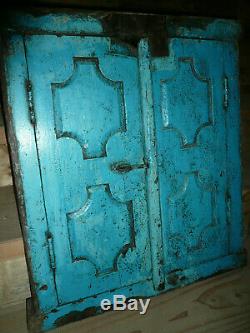Ancienne porte indienne 54 x 60cm