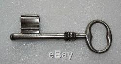 Antique grosse clé à chiffre 3 forgé époque 18-19ème