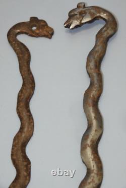 -BELLES ENTREES de SERRURE FER Forgé XVIIIe Têtes de COQ déco Meuble ancien D