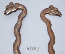 -BELLES ENTREES de SERRURE FER Forgé XVIIIe Têtes de COQ déco Meuble ancien D