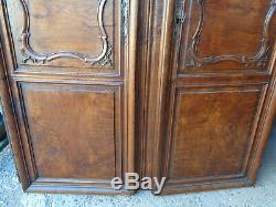Belles portes d'armoire ancienne d'origine 18 éme serrure ferronerie charnières