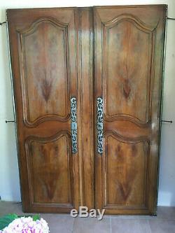 Belles portes d'armoire ancienne entièrement d'origine charme et authenticité