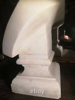 Buste en marbre de Carrare signé Guillaume Grootaërs