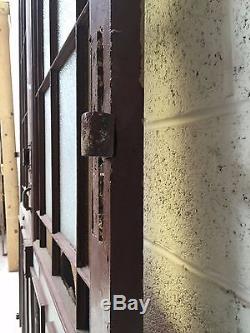 Double portes de séparation à encadrement vitrées / Porte de passage