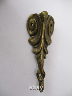 Éléments de décoration anciens en bronze pour meuble- lot de 12