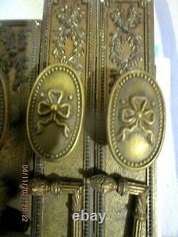 Ferrures anciennes artisanales années 1900 pour habillage de porte en bois