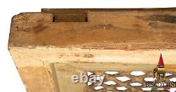 Fouet Grille Antique Fer Forgé Fenêtre Bois Rustique Détail Historique