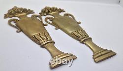 France Paire d'appliques pour meubles en bronze doré L. 25 cm XIX ème