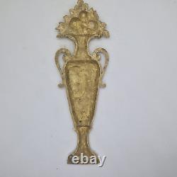 France Paire d'appliques pour meubles en bronze doré L. 25 cm XIX ème