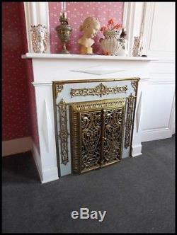 Garniture de cheminée en bronze et laiton de style Second Empire Couvre foyer