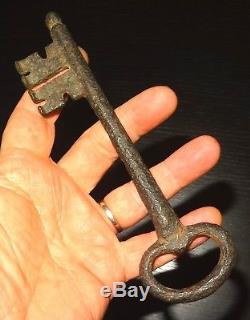 Grande Cle Medievale En Fer Forge Haute Epoque 16° S. Ancient Medieval Key