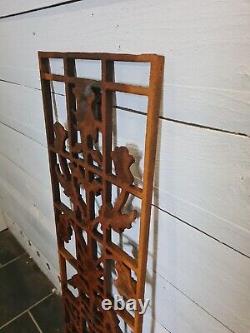 Grilles de porte en fonte / 29.5 cms x 94 cms X 2