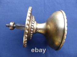 Grosse poignée fixe rosace ronde laiton décoré porte d'entrée ancienne D 9,6 cm