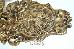HEURTOIR ANCIEN BRONZE MARTEAU Frappant sur CHEVALIER en ARMURE MARTEAU de PORTE