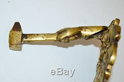 HEURTOIR ANCIEN BRONZE MARTEAU Frappant sur CHEVALIER en ARMURE MARTEAU de PORTE