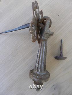 Heurtoir Marteau de porte Pendeloque Clou Fonte ancien Porte d'entrée Ht 21,5 cm