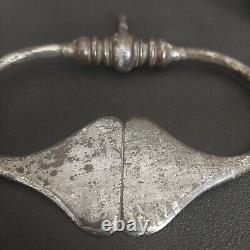 Heurtoir de porte fer forgé époque XVIIème grand modèle