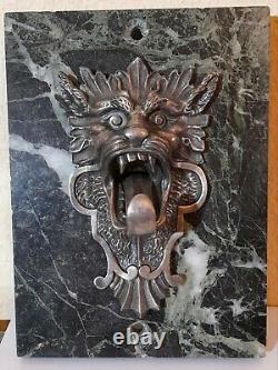 Heurtoir / sonnette de porte Bronze Argenté Tête De Lion Diable XIXEME