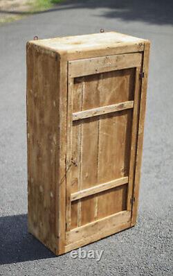 Meuble bois vintage, armoire murale, meuble 1 porte à clef, meuble brutaliste