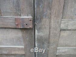 Paire de porte de placard de manoir anciennes en chêne anciennes