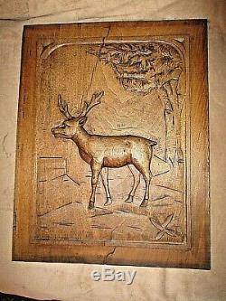 Paire de portes anciennes de meuble en bois sculpté-antilopes -carved wood-