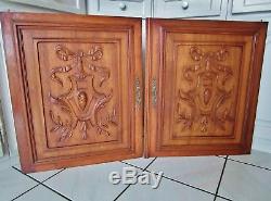 Paire de portes anciennes de meuble en bois sculpté-déco noeuds -carved wood-