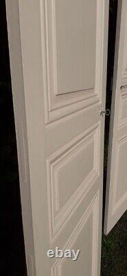 Paire de portes de placard h200xl60cm chacune ancienne Pair of Closet Doors Each