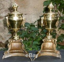 Pièces détachées Bronze en forme de cassolettes Ornement style Louis XVI