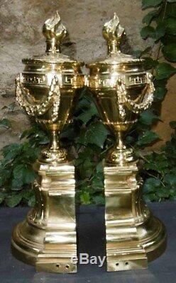 Pièces détachées Bronze en forme de cassolettes Ornement style Louis XVI