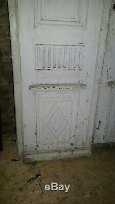 Porte d'entrée double très ancienne portes a restaurer ferrure coeur