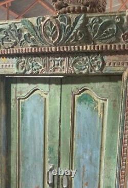 Porte indienne ancienne en vieux teck, pièce, ferrures et patine d'origine