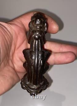 SOMPTUEUX ANCIEN HEURTOIR DE CHTEAU 18/19eme Lion Couché Fonte Acier