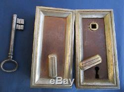 Serrure clef gâche fer décor argent ancienne porte gauche pour carré de 6