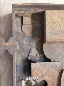 Serrure verrou targette clenche cadenas porte fer forgé métal antiquité