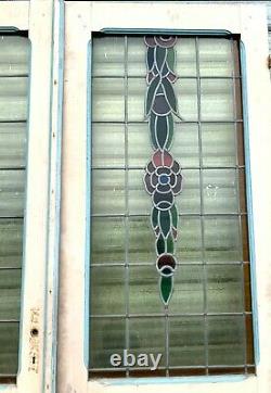 Suite de trois portes de séparation en vitrail Art Déco XX siècle