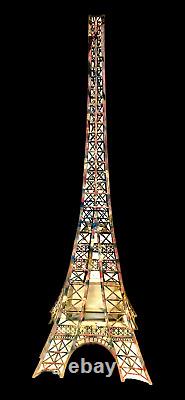Tour Eiffel taille humaine minimaliste en en fonte de fer plat. XX siècle